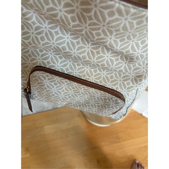 Rosetti Beige Print Cloth Handbag - Picture 2 of 7